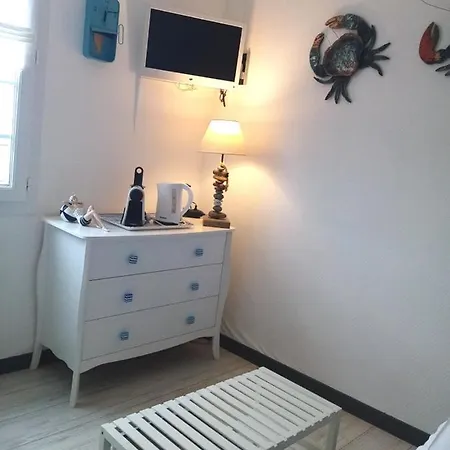 Le Petit De La Cour Normande Coeur De -1 A 2 Personnes Cabourg